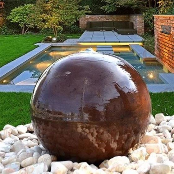 Fonte de aço decorativa da característica da água da esfera de Corten para o jardim