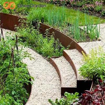 Os benefícios de usar um leito de flores do jardim para privacidade