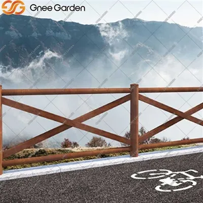 Paisagismo moderno com cerca de aço Corten