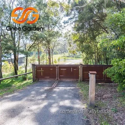 Porta de metal para quintal em aço Corten