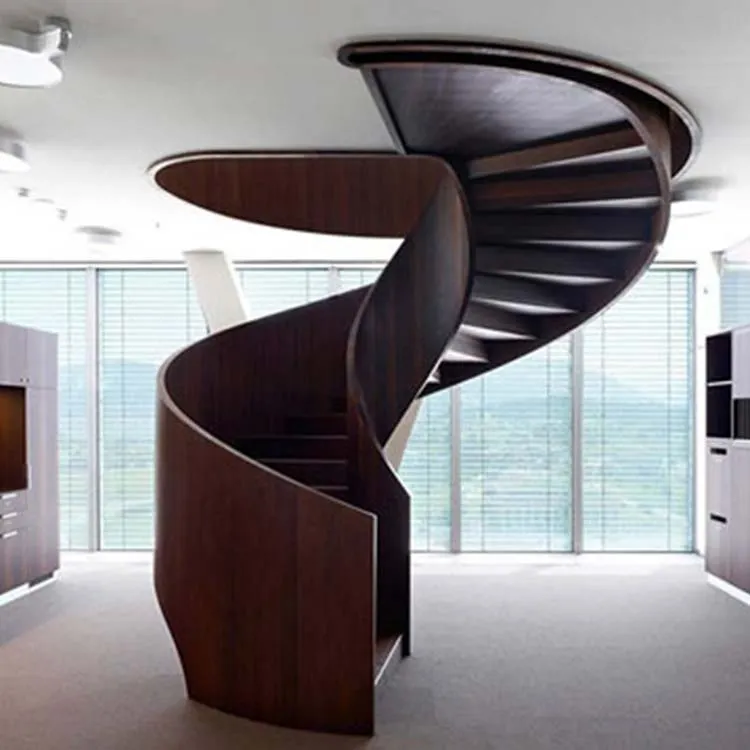 Degrau em espiral de aço intemperizado